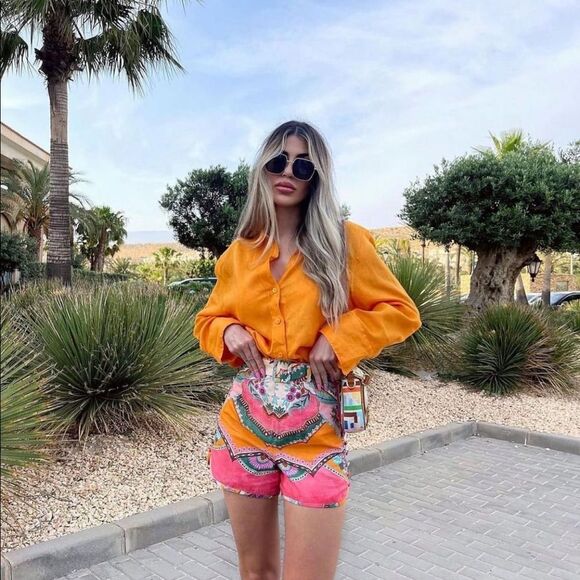 ZARA BLEND SHORTS - Picture 2 of 16